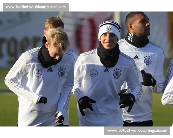 夸安萨完成勒沃库森体检！药厂官宣在即，红军保留 6000 万回购权