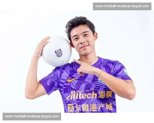 李嗣镕随津门虎飞赴广州客场 新援首秀在即引关注 李嗣镕随津门虎飞赴广州客场 新援首秀在即引关注