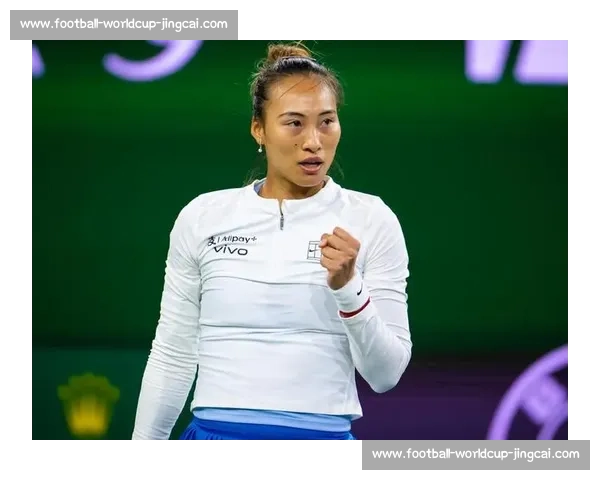 鏖战三盘难破温网魔咒！郑钦文决胜盘崩盘，连续三年止步首轮