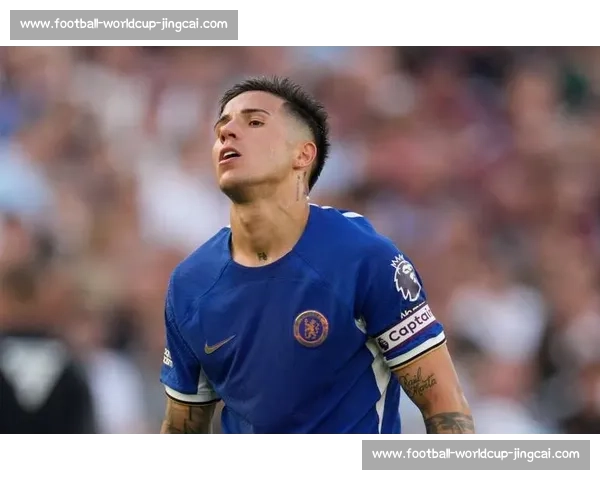 恩佐：切尔西中场指挥官，双料王引领攻防新高度