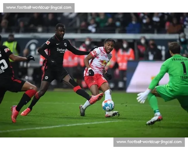 曼联新攻击群成型！库尼亚姆贝乌莫双核驱动，9 号位锁定法甲妖锋